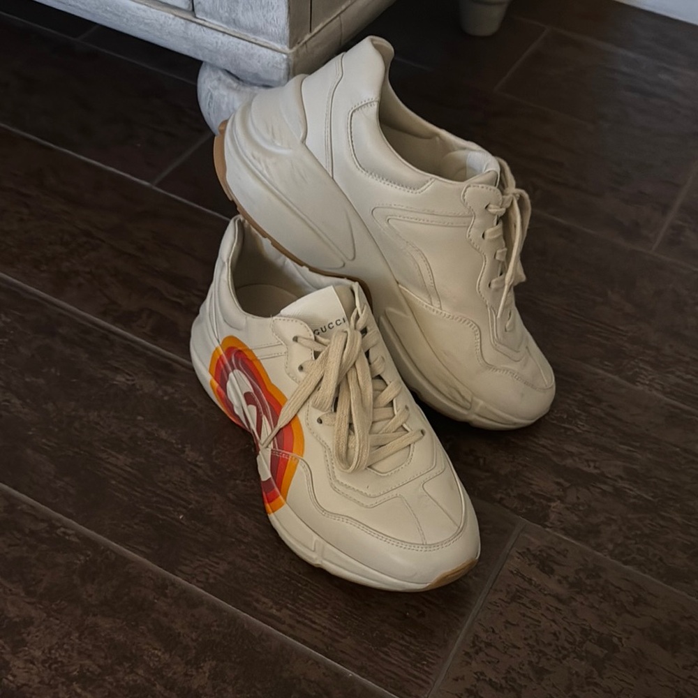 Gucci Off-White Sneakers with Colorful Side Design